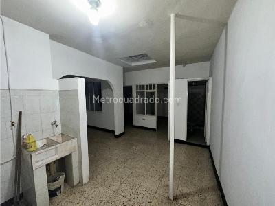 Casa de 5 alcobas en venta en Santa Monica Popular, Cali, 310 m² · foto 6 de 20