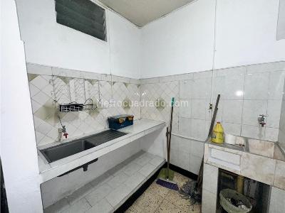 Casa de 5 alcobas en venta en Santa Monica Popular, Cali, 310 m² · foto 7 de 20