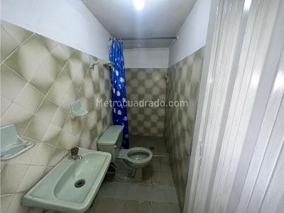 Casa de 5 alcobas en venta en Santa Monica Popular, Cali, 310 m² · foto 13 de 20
