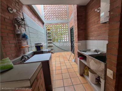 Casa de 5 alcobas en venta en La Buitrera, Cali, 532 m² · foto 17 de 20