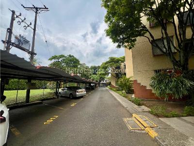 Apartamento de 4 alcobas en venta en Nueva Tequendama, Cali, 110 m² · foto 18 de 20