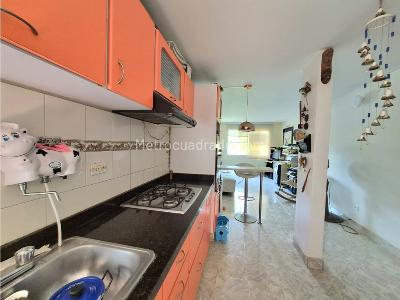 Apartamento de 3 alcobas en venta en Santa Anita, Cali, 60 m² · foto 4 de 17