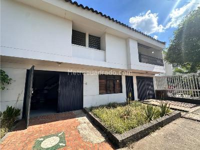 Casa de 5 alcobas en venta en La Flora, Cali, 346 m² · foto 3 de 20