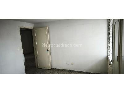 Casa de 5 alcobas en venta en La Flora, Cali, 346 m² · foto 15 de 20