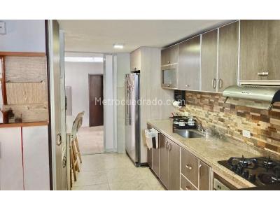 Casa de 5 alcobas en venta en El Limonar, Cali, 300 m² · foto 7 de 20