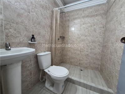 Casa de 4 alcobas en venta en El Ingenio, Cali, 200 m² · foto 9 de 20