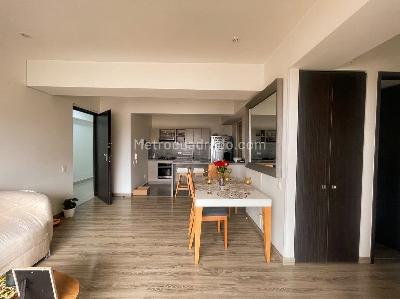 Apartamento de 3 alcobas en venta en Barrancas, Bogotá, 81 m² · foto 4 de 14