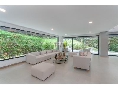 Casa de 5 alcobas en venta en Alto De Las Palmas, Medellín · foto 2 de 15