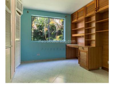 Apartamento en venta en Calasanz, Medellín · foto 2 de 12
