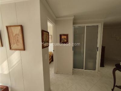 Apartamento en venta en Calasanz, Medellín · foto 3 de 11
