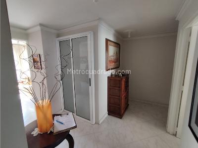 Apartamento en venta en Calasanz, Medellín · foto 4 de 11