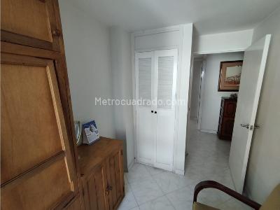 Apartamento en venta en Calasanz, Medellín · foto 8 de 11
