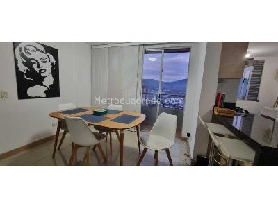 Apartamento de 3 alcobas en venta en Tres Esquinas, Sabaneta, 72 m² · foto 6 de 20