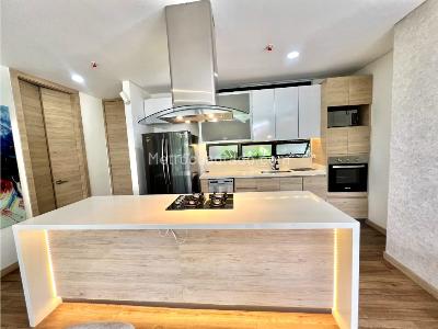 Apartamento en venta en Envigado, Envigado · foto 4 de 13
