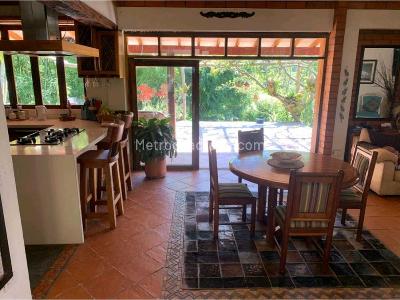 Casa de 5 alcobas en arriendo en Vereda Belen Cerca Al Aeropuerto, Rionegro, 380 m² · foto 8 de 20