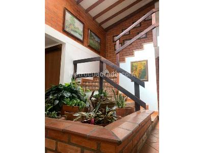 Casa de 5 alcobas en arriendo en Vereda Belen Cerca Al Aeropuerto, Rionegro, 380 m² · foto 10 de 20