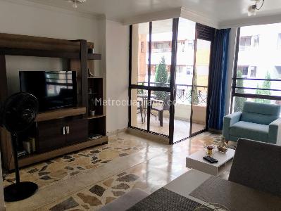 Apartamento de 2 alcobas en venta en Laureles, Medellín, 71 m² · foto 3 de 16