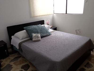 Apartamento de 2 alcobas en venta en Laureles, Medellín, 71 m² · foto 6 de 16