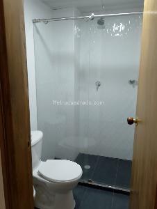 Apartamento de 2 alcobas en venta en Laureles, Medellín, 71 m² · foto 10 de 16