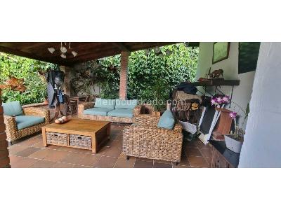 Casa de 4 alcobas en venta en Transversal Intermedia, Envigado, 700 m² · foto 2 de 18