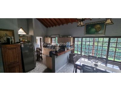 Casa de 4 alcobas en venta en Transversal Intermedia, Envigado, 700 m² · foto 5 de 18