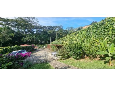 Casa de 4 alcobas en venta en Transversal Intermedia, Envigado, 700 m² · foto 8 de 18