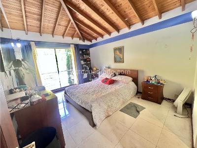 Casa de 3 alcobas en venta en El Poblado, Medellín, 505 m² · foto 11 de 20