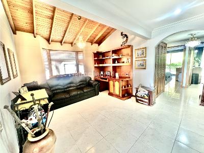 Casa de 3 alcobas en venta en El Poblado, Medellín, 505 m² · foto 12 de 20