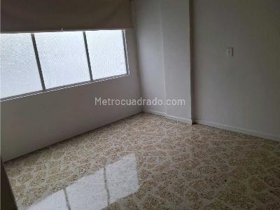 Apartamento de 3 alcobas en venta en Florida Nueva Estadio, Medellín, 146 m² · foto 5 de 18