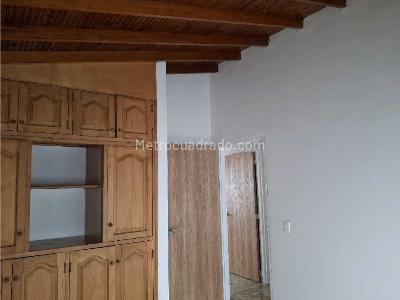 Apartamento de 3 alcobas en venta en Florida Nueva Estadio, Medellín, 146 m² · foto 8 de 18