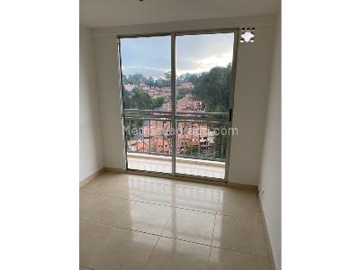Apartamento de 3 alcobas en venta en R<Aeropuerto Rionegro, Rionegro, 56 m² · foto 3 de 14