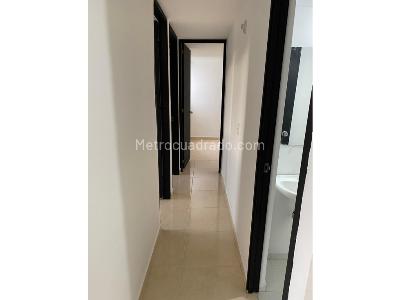 Apartamento de 3 alcobas en venta en R<Aeropuerto Rionegro, Rionegro, 56 m² · foto 7 de 14