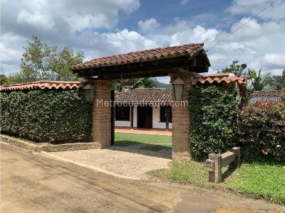 Casa de 2 alcobas en venta en R<Aeropuerto Rionegro, Rionegro, 800 m² · foto 1 de 12