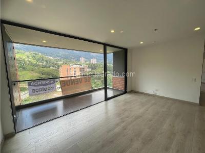 Apartamento en venta en El Poblado, Medellín · foto 2 de 17