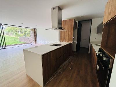 Apartamento de 3 alcobas en venta en El Poblado, Medellín, 117 m² · foto 8 de 20