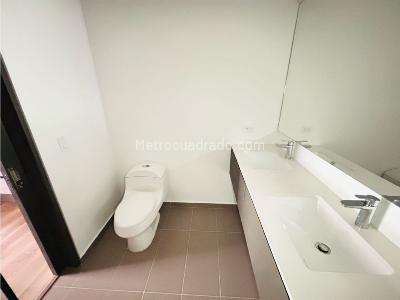 Apartamento de 3 alcobas en venta en El Poblado, Medellín, 117 m² · foto 11 de 20