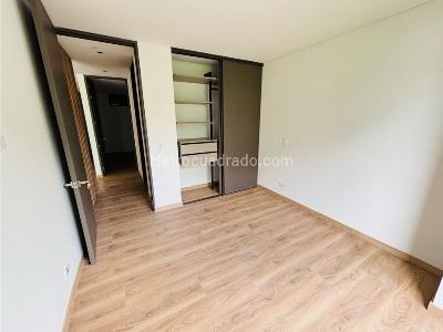 Apartamento de 3 alcobas en venta en El Poblado, Medellín, 117 m² · foto 15 de 20