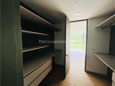 Apartamento de 3 alcobas en venta en El Poblado, Medellín, 117 m² · foto 20 de 20