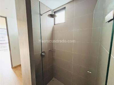 Apartamento de 3 alcobas en venta en Alto De Las Palmas, Medellín, 143 m² · foto 11 de 20