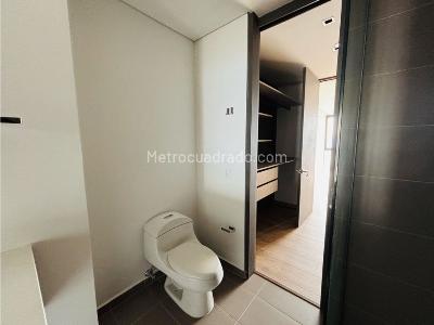Apartamento de 3 alcobas en venta en Alto De Las Palmas, Medellín, 143 m² · foto 12 de 20