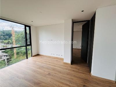 Apartamento de 3 alcobas en venta en Alto De Las Palmas, Medellín, 143 m² · foto 15 de 20