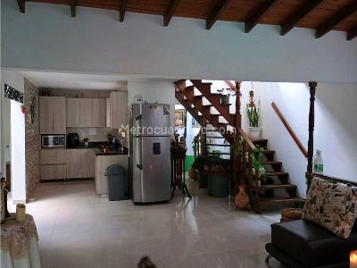 Casa en venta en Envigado, Envigado · foto 5 de 19