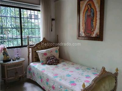 Casa en venta en Envigado, Envigado · foto 9 de 19