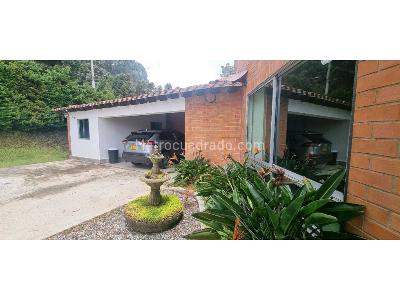Casa de 4 alcobas en venta en Alto De Las Palmas, Medellín, 424 m² · foto 3 de 20
