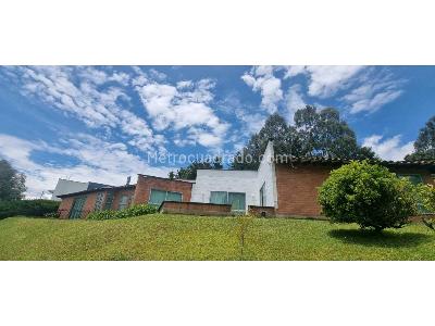 Casa de 4 alcobas en venta en Alto De Las Palmas, Medellín, 424 m² · foto 6 de 20