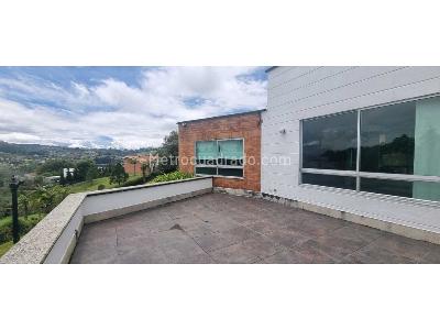 Casa de 4 alcobas en venta en Alto De Las Palmas, Medellín, 424 m² · foto 19 de 20