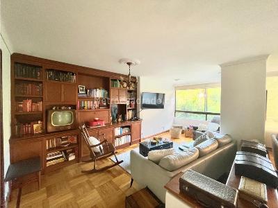 Apartamento de 2 alcobas en venta en El Poblado, Medellín, 172 m² · foto 7 de 12