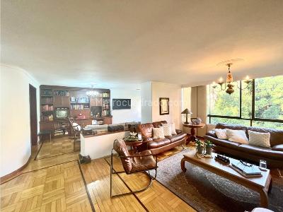 Apartamento de 2 alcobas en venta en El Poblado, Medellín, 172 m² · foto 8 de 12
