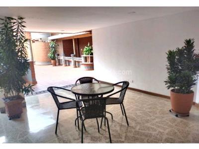 Apartamento de 4 alcobas en venta en Laureles, Medellín, 152 m² · foto 4 de 20