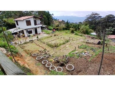 Casa de 2 alcobas en venta en Santa Elena, Medellín, 1200 m² · foto 4 de 20